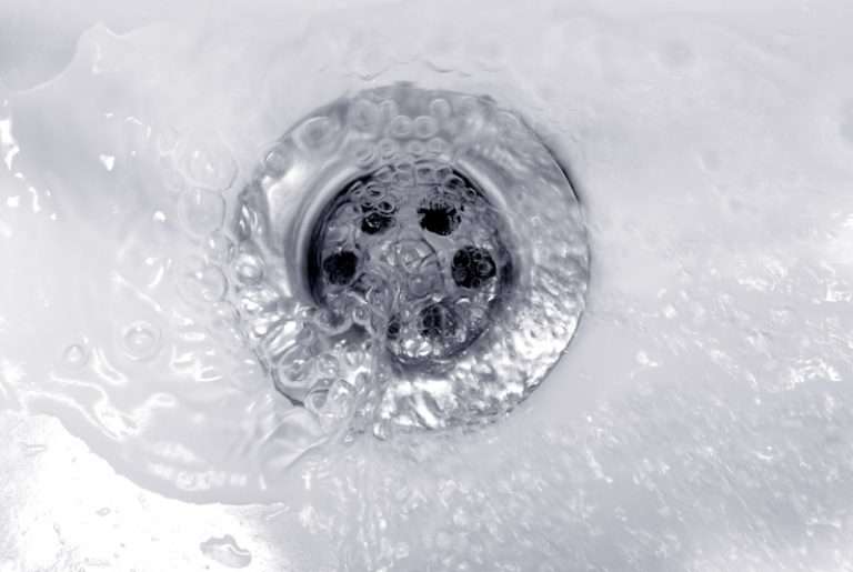 warning signs of a drain cleaning