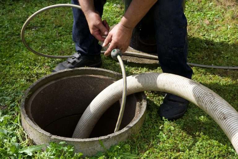 cleaning a septic tank
