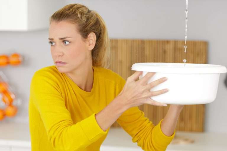 plumbing emergency leaking water